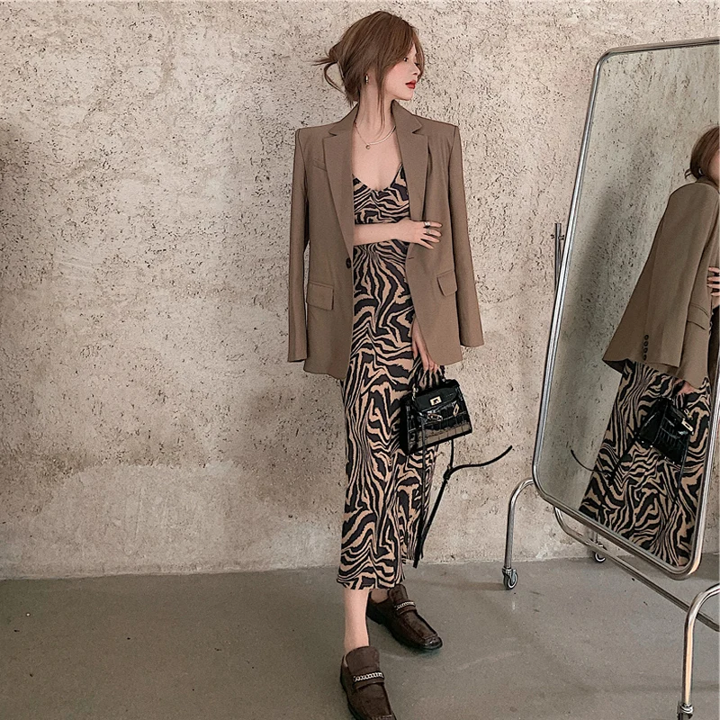 Autumn Suit Plus Size Womens New Elegant Fashion Two Piece Suit Party Frocks For Ladies Vestido De Mujer Woman Dress EB50XZ
Autumn Suit Plus Size Womens New Elegant Fashion Two Piece Suit Party Frocks For Ladies Vestido De Mujer Woman Dress EB50XZ