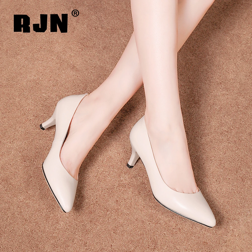RJN Fashion Sexy Pointed Women‘s Pumps Autumn Simple Shallow Mouth Office Women's Shoes High Quality Genuine Leather Shoes RO77
RJN Fashion Sexy Pointed Women‘s Pumps Autumn Simple Shallow Mouth Office Women's Shoes High Quality Genuine Leather Shoes RO77