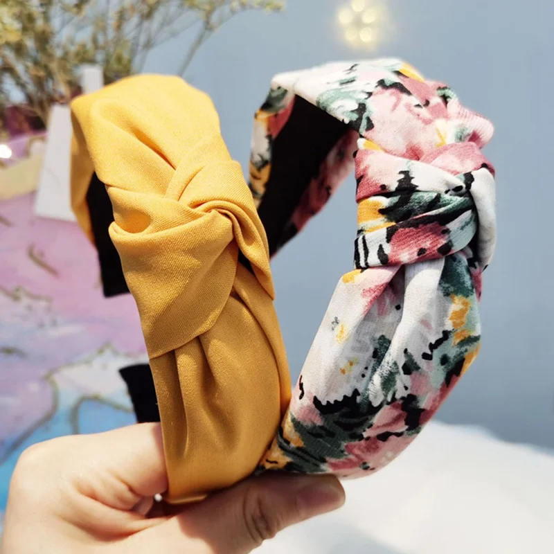 Solid Color Knot Headbands for Women Simple Fabric Girls Hairband Women Hair Accessories Wide Side Hair Band Lady Hair Hoop
Solid Color Knot Headbands for Women Simple Fabric Girls Hairband Women Hair Accessories Wide Side Hair Band Lady Hair Hoop