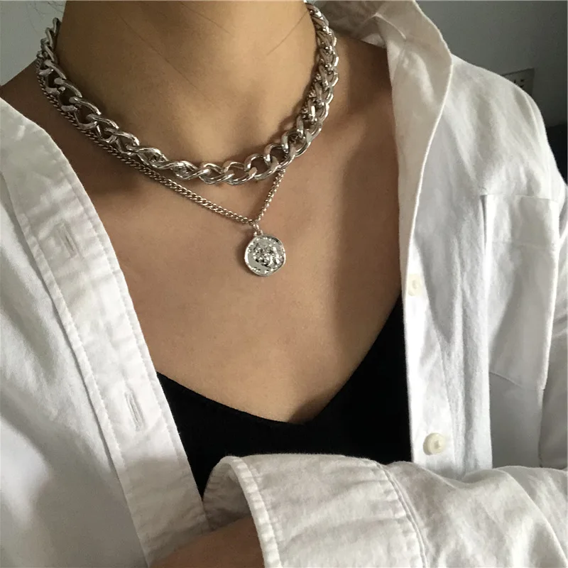 IPARAM Vintage Portrait Coin Pendant Necklace for Women Bohemian Multilayer Thick Chain Golden Necklace 2021 Fashion Jewelry
IPARAM Vintage Portrait Coin Pendant Necklace for Women Bohemian Multilayer Thick Chain Golden Necklace 2021 Fashion Jewelry