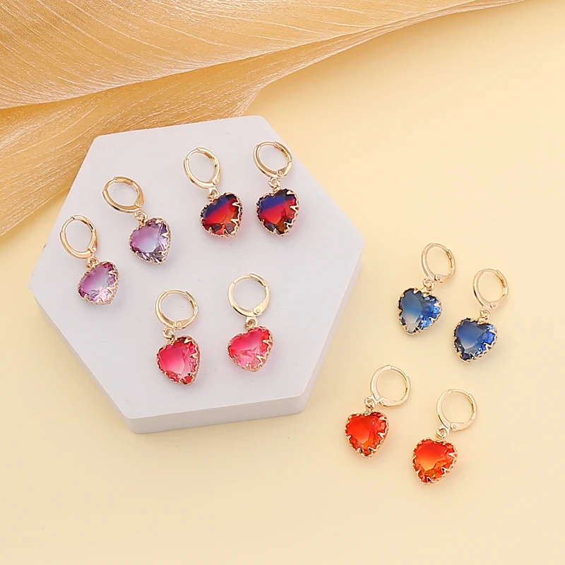 2021 New Style Colorful Crystal Heart-Shaped Earrings Pendientes Fashion Personality Earrings For Women
2021 New Style Colorful Crystal Heart-Shaped Earrings Pendientes Fashion Personality Earrings For Women