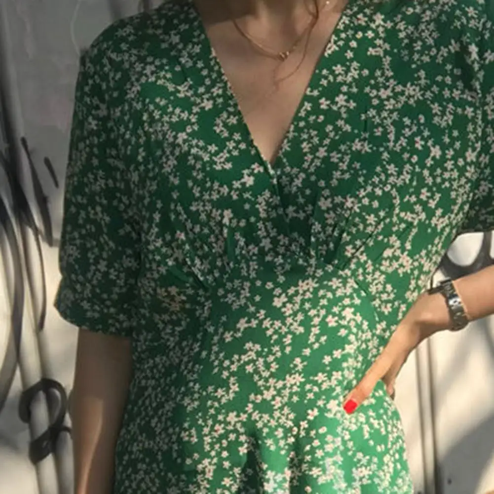 Womens Summer dress Green Floral Print Short Sleeve Mid-Calf Dress Ladies V-Neck A Line Dress beach Dress robe femme vestidos
Womens Summer dress Green Floral Print Short Sleeve Mid-Calf Dress Ladies V-Neck A Line Dress beach Dress robe femme vestidos
