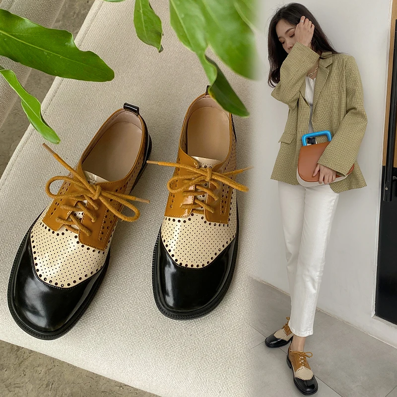 HOT sale Women Pumps natural leather shoes 22-24.5 cm length Beaded cowhide3-color stitching hole design Fashion British style
HOT sale Women Pumps natural leather shoes 22-24.5 cm length Beaded cowhide3-color stitching hole design Fashion British style