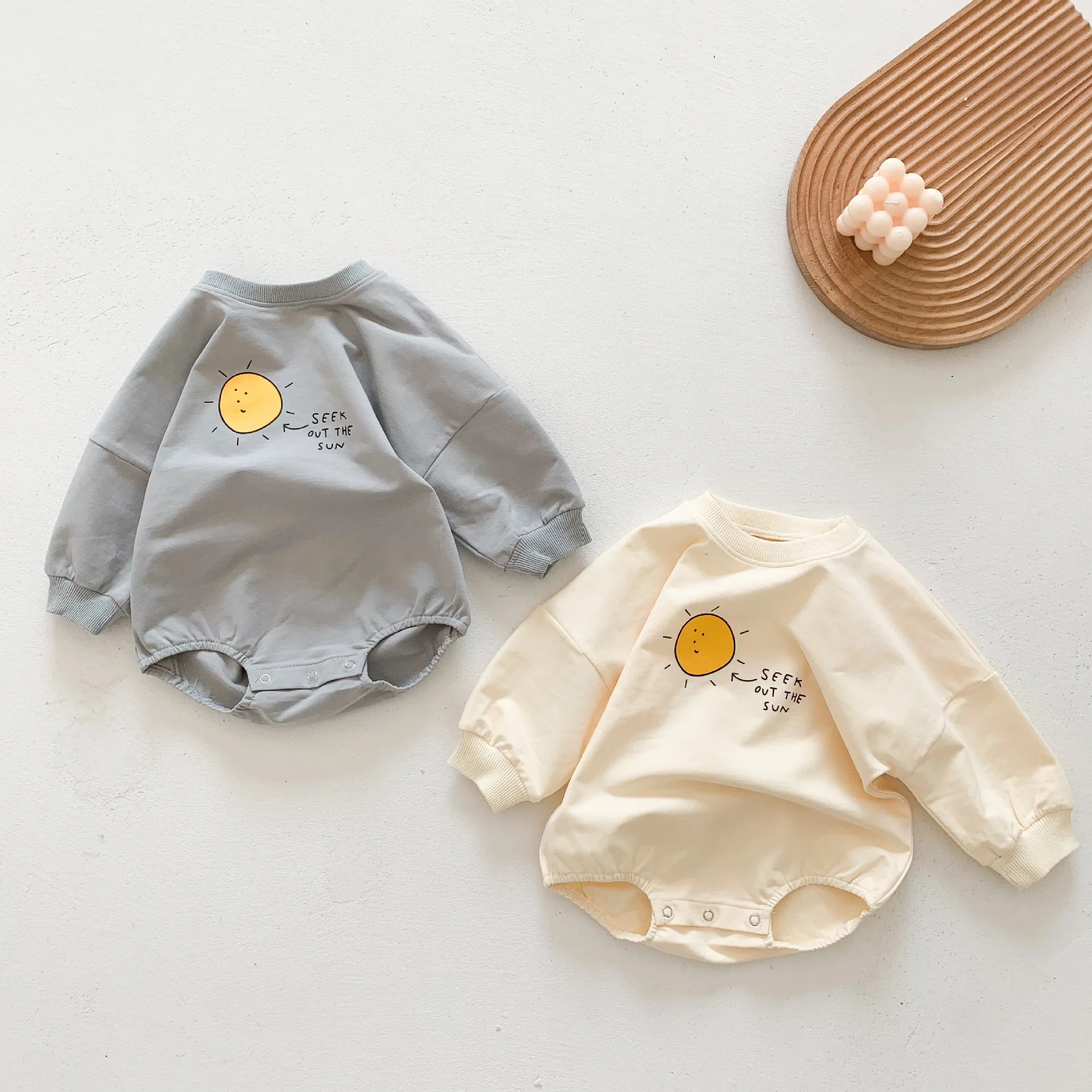 Spring BABY BODYSUIT LONG SLEEVE Round Neck Khaki Triangle Creeping Suit 0-3 Years Old Cartoon Pattern Buttock Garment 2021 NEW
Spring BABY BODYSUIT LONG SLEEVE Round Neck Khaki Triangle Creeping Suit 0-3 Years Old Cartoon Pattern Buttock Garment 2021 NEW