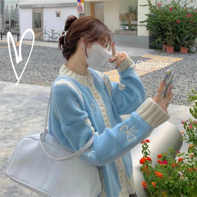 Bowknot Embroidery Color Cardigan Sweater for Women 2021 New Autumn Style Loose-Fitting Outerwear Top
Bowknot Embroidery Color Cardigan Sweater for Women 2021 New Autumn Style Loose-Fitting Outerwear Top