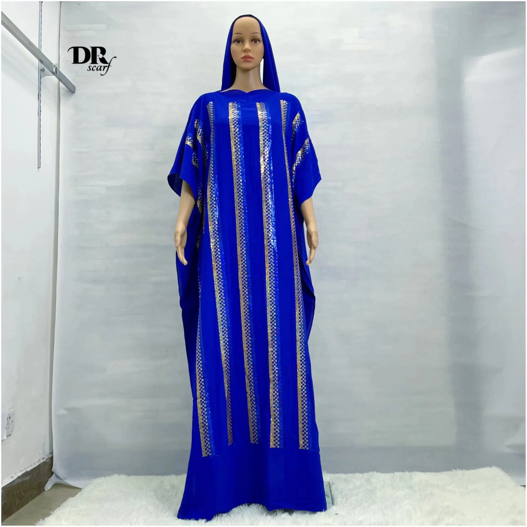African Design Embroidery High Quality Comfortable Fabric Dress Women Stand Sequins Shinning Pleuche Coat Dress Elegant
African Design Embroidery High Quality Comfortable Fabric Dress Women Stand Sequins Shinning Pleuche Coat Dress Elegant