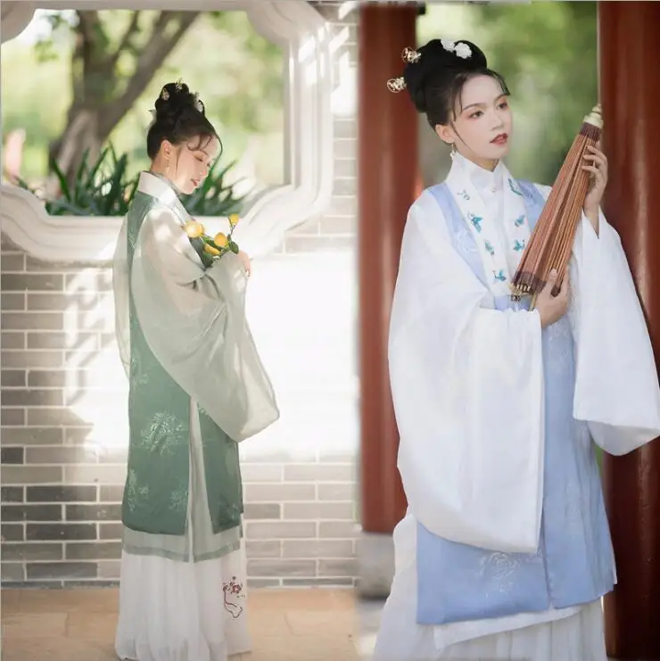 Hanfu 3-piece Opera costumes Original design new Ming style long jacket double layer coat embroidered crane Huangmei Opera
Hanfu 3-piece Opera costumes Original design new Ming style long jacket double layer coat embroidered crane Huangmei Opera