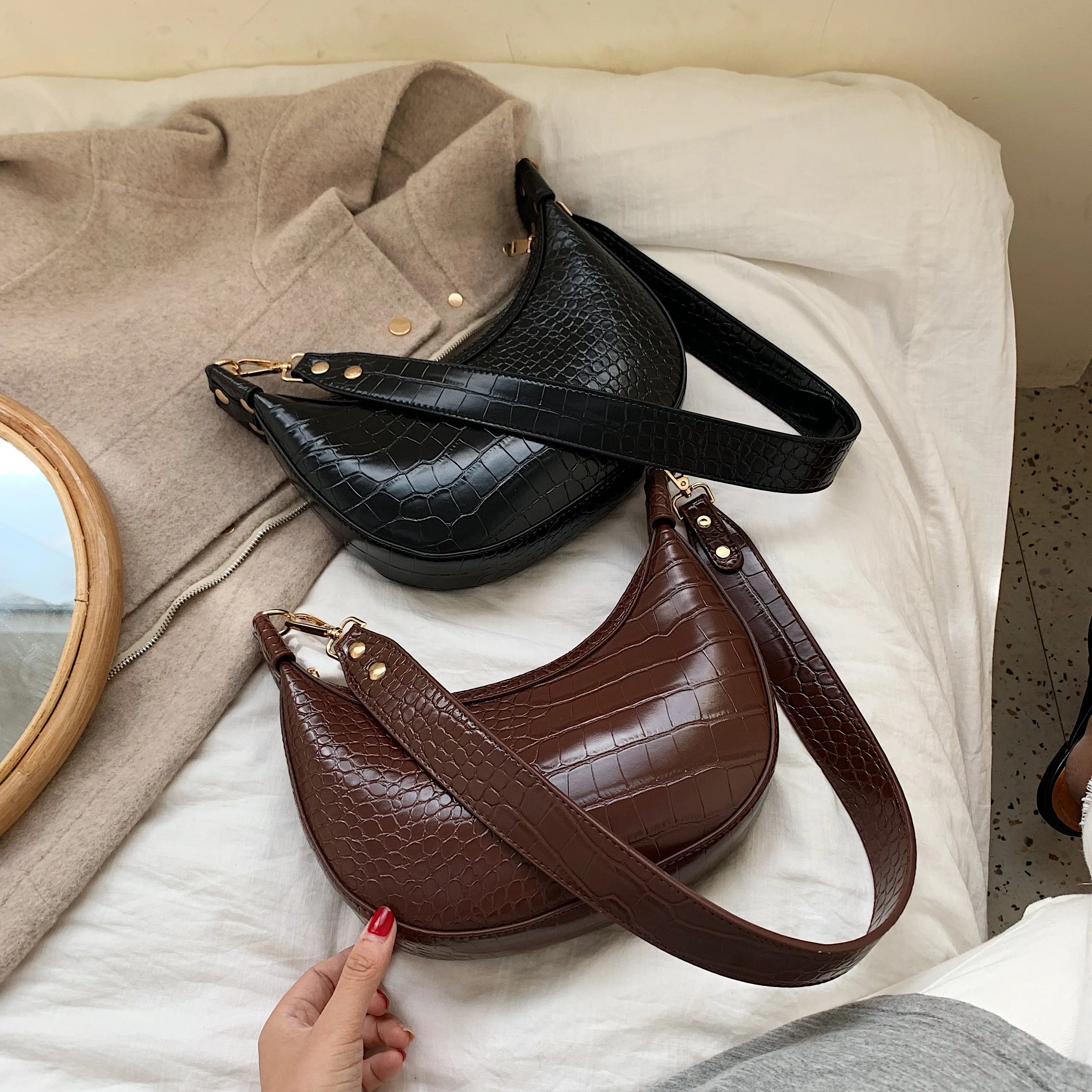 Stone Pattern Retro PU Leather Crossbody Bags For Women 2020 Small Shoulder Simple Bag Lady Phone Handbags and Purses
Stone Pattern Retro PU Leather Crossbody Bags For Women 2020 Small Shoulder Simple Bag Lady Phone Handbags and Purses