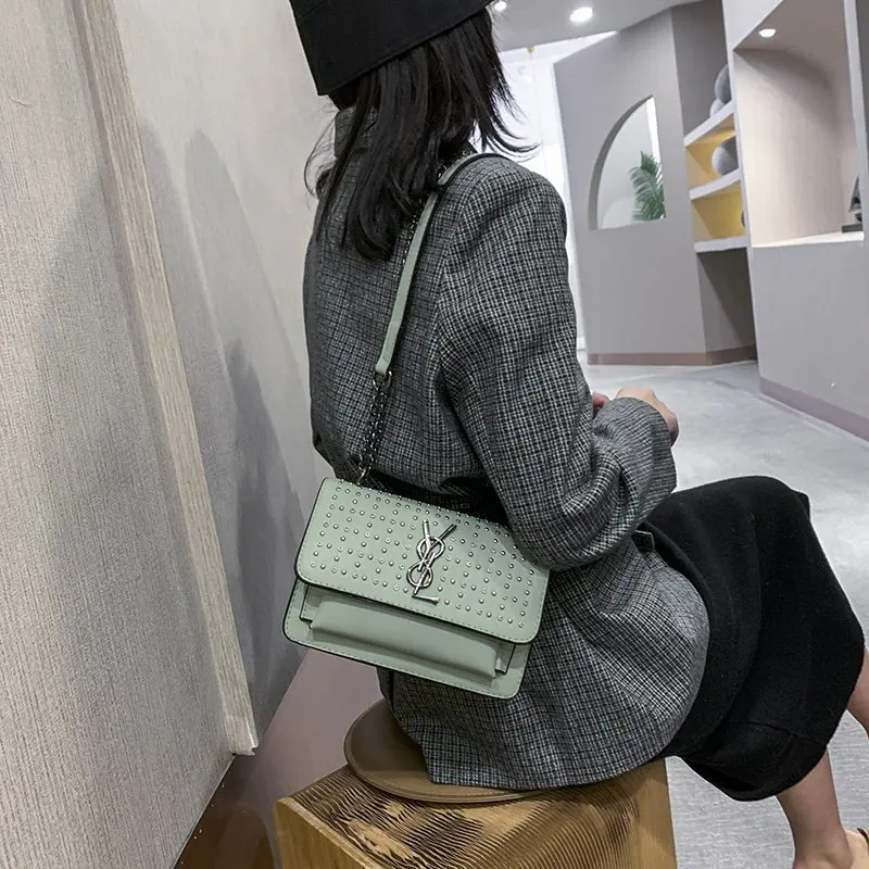 2021 new Crossbody Bags for Women Shoulder Bag Black Women Leather Handbags rivet Vintage Flap Bags Ladies Sac A Main New
2021 new Crossbody Bags for Women Shoulder Bag Black Women Leather Handbags rivet Vintage Flap Bags Ladies Sac A Main New