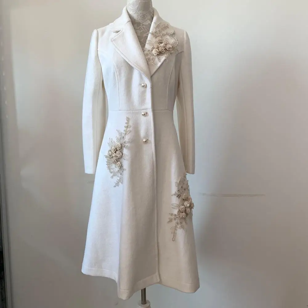 Winter fashion thicker warm wool blends coat appliques beading cashmere coat female pearl breasted slim wool outerwear F2343
Winter fashion thicker warm wool blends coat appliques beading cashmere coat female pearl breasted slim wool outerwear F2343