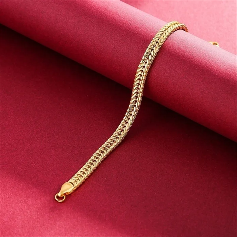 New 2020 Fashion Luxury Mens Bracelet Gold Plated Chain Bracelet Jewelry Bracelet Stainless Steel Bracelet
New 2020 Fashion Luxury Mens Bracelet Gold Plated Chain Bracelet Jewelry Bracelet Stainless Steel Bracelet