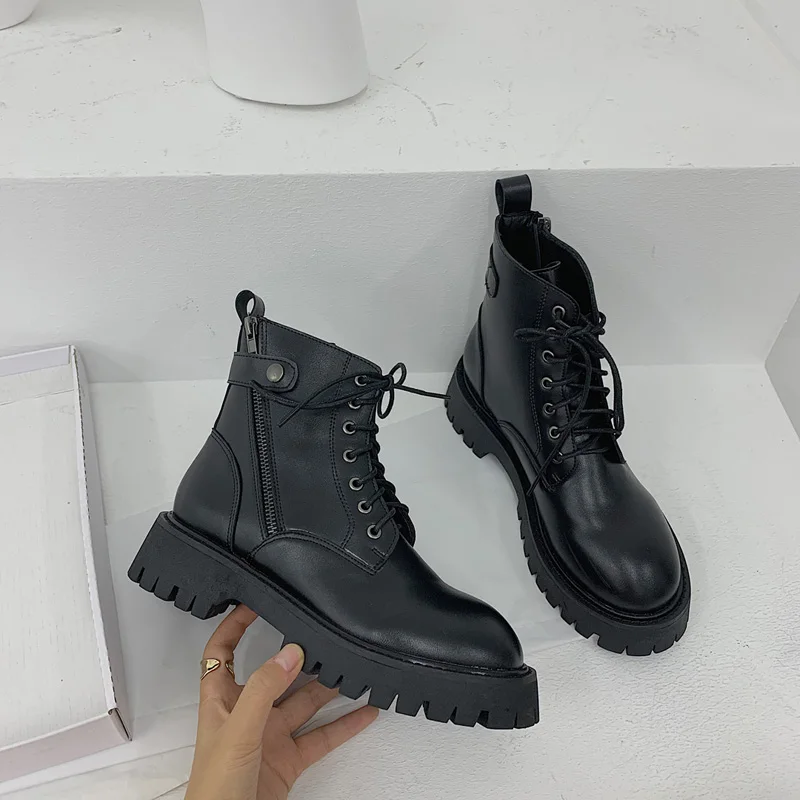 Fall winter Lace Up Chunky Motorcycle Boots For Women Rubber Sole Fashion Combat Boots With Heel Platform Spring Autumn LJB263
Fall winter Lace Up Chunky Motorcycle Boots For Women Rubber Sole Fashion Combat Boots With Heel Platform Spring Autumn LJB263