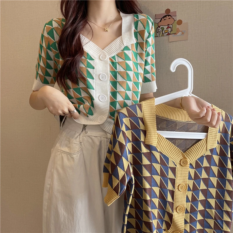Shirt Student Cardigan Diamond Short-sleeved Sweater Women Summer New Korean Version Loose and Thin Casual Top
Shirt Student Cardigan Diamond Short-sleeved Sweater Women Summer New Korean Version Loose and Thin Casual Top