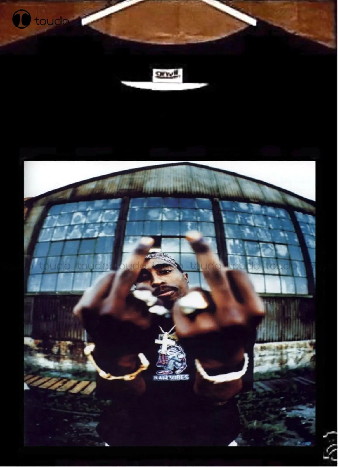 Tupac T Shirt; 2Pac Tupac Middle Finger Unisex Women Men Tee Shirt 
Tupac T Shirt; 2Pac Tupac Middle Finger Unisex Women Men Tee Shirt