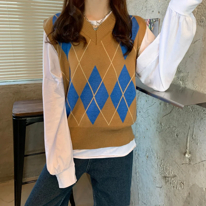 Vintage V Neck Sleeveless Pullover Knitted Woman Sweaters Tops Sweater Vest Autumn 2021 Korean Style
Vintage V Neck Sleeveless Pullover Knitted Woman Sweaters Tops Sweater Vest Autumn 2021 Korean Style