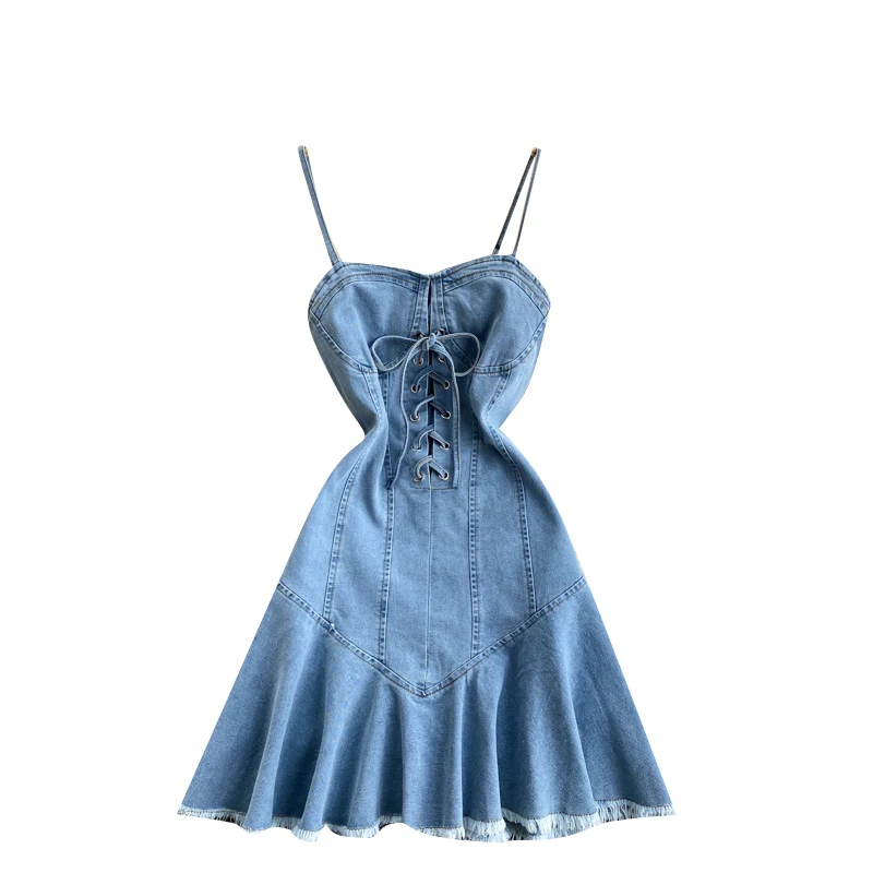 2021 summer new women Strap sleeveless Drawstring ruffles denim A-line dress female Chic sling elegant lace-up dresses 
2021 summer new women Strap sleeveless Drawstring ruffles denim A-line dress female Chic sling elegant lace-up dresses