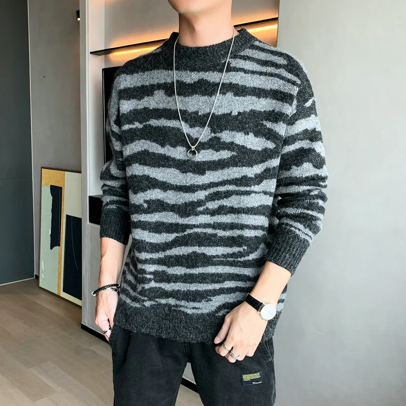 Fashion 2020 Autumn Winter Camouflage Sweater Men Clothing Casual All Match Comfortable Round Collar Loose Knitted Pull Homme 
Fashion 2020 Autumn Winter Camouflage Sweater Men Clothing Casual All Match Comfortable Round Collar Loose Knitted Pull Homme