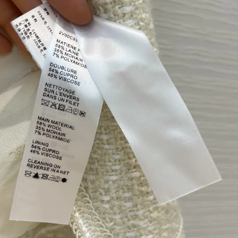 2020 Summer Tweed Jackets for Women High-end Brand O-neck Long Sleeve Solid Jackets Top Quality Mohair Blended Knitted Coat Lady 
2020 Summer Tweed Jackets for Women High-end Brand O-neck Long Sleeve Solid Jackets Top Quality Mohair Blended Knitted Coat Lady