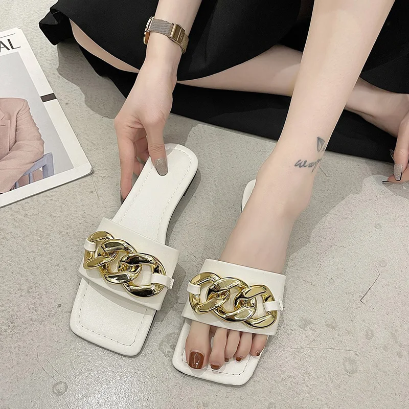 Slippers Casual Summer Women's Shoes Pantofle Slides Rivet Luxury 2021 Flat Soft Metal Decoration Basic Rubber Fashion PU
Slippers Casual Summer Women's Shoes Pantofle Slides Rivet Luxury 2021 Flat Soft Metal Decoration Basic Rubber Fashion PU