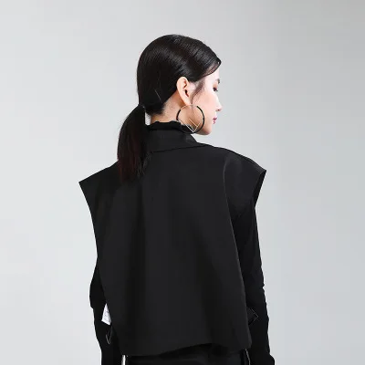 2020 Gothic Autumn New Fashion Vest Niche Design Simple Coconut Tree Pattern Lapel Irregular Waistcoat Jacket Women
2020 Gothic Autumn New Fashion Vest Niche Design Simple Coconut Tree Pattern Lapel Irregular Waistcoat Jacket Women