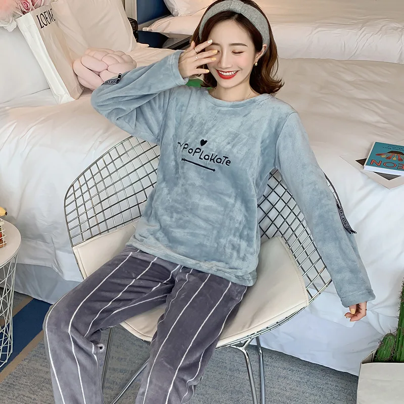 2021 Autumn Winter Women Pajamas Sets Sleepwear Long Sleeve Thick Warm Coral Flannel Female Cartoon Animal Pijama Mujer 
2021 Autumn Winter Women Pajamas Sets Sleepwear Long Sleeve Thick Warm Coral Flannel Female Cartoon Animal Pijama Mujer