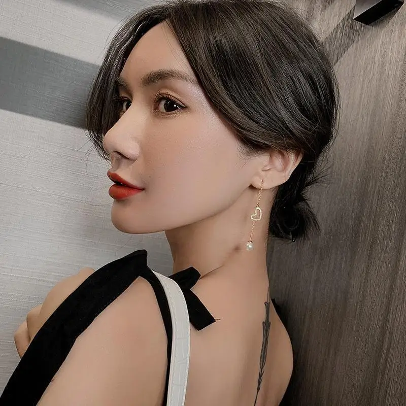 Pearl Wire Long Earrings Peach Hear Peach Heart Ear Fashion Earrings Tassel Earring Celebrity Earrings The New earrings
Pearl Wire Long Earrings Peach Hear Peach Heart Ear Fashion Earrings Tassel Earring Celebrity Earrings The New earrings