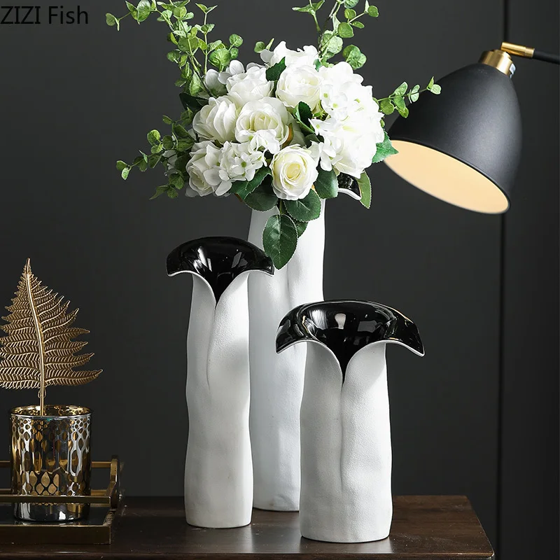 Creative Ceramic Vase Black and White Abstract Geometric Ceramic Ornaments Flower Arrangement Hydroponics Flower Vase Decoration 
Creative Ceramic Vase Black and White Abstract Geometric Ceramic Ornaments Flower Arrangement Hydroponics Flower Vase Decoration