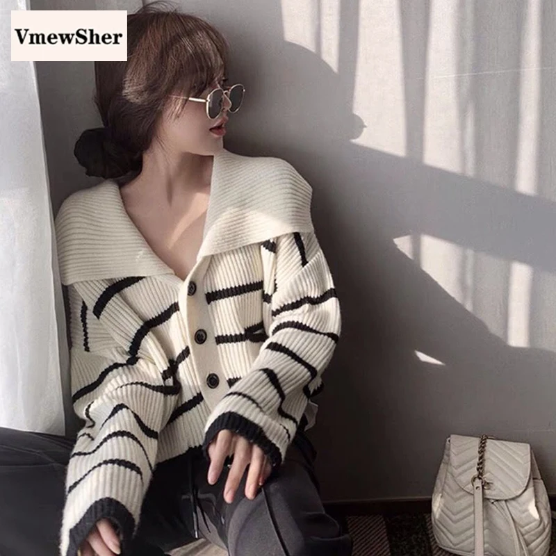 VmewSher Vintage Striped Knitted Sweater Spring Autumn Women Turndown Collar Long Sleeve Button Up Cardigan Coat Casual Loose
VmewSher Vintage Striped Knitted Sweater Spring Autumn Women Turndown Collar Long Sleeve Button Up Cardigan Coat Casual Loose