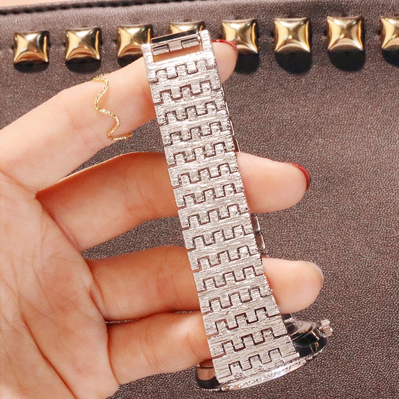Women Watches Women Fashion Watch Luxury Diamond Women's Gold Wrist Watch Ladies Watch Women Gifts Stainless Steel Clock
Women Watches Women Fashion Watch Luxury Diamond Women's Gold Wrist Watch Ladies Watch Women Gifts Stainless Steel Clock