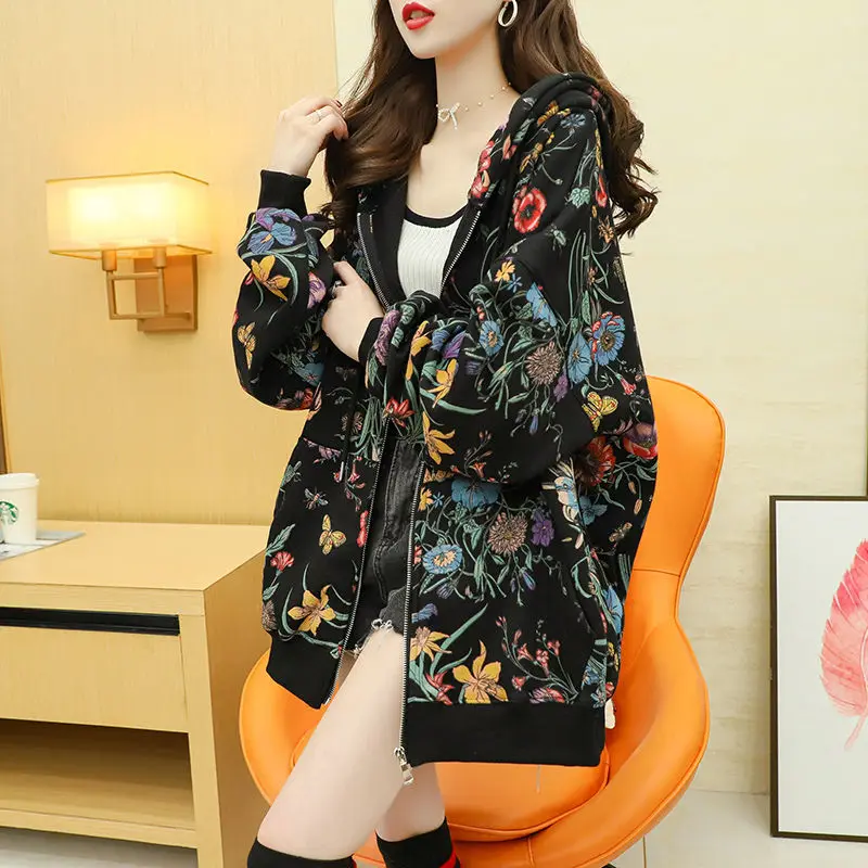 Plush Warm Cardigan Jacket Women's New Korean Loose Hooded Thickened Top in Autumn and Winter 2021
Plush Warm Cardigan Jacket Women's New Korean Loose Hooded Thickened Top in Autumn and Winter 2021