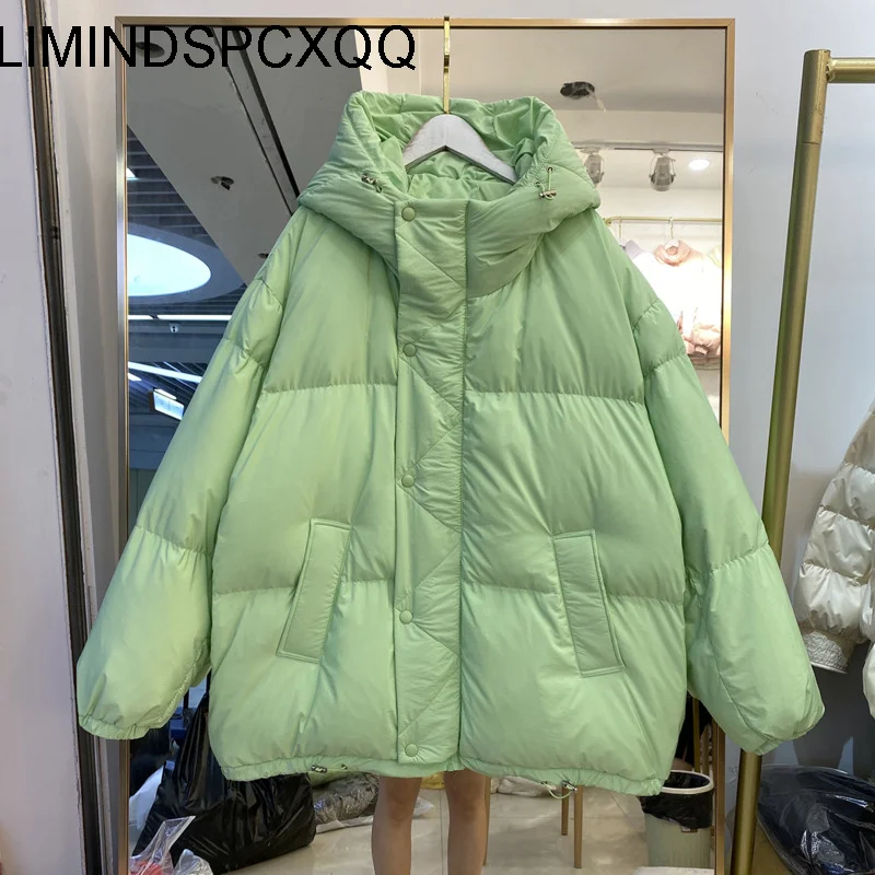 Korean Minimalism Hooded Women Feather Winter Thick Short White Duck Down Coat Fashion Causal 90%White Duck Down Female Jackets
Korean Minimalism Hooded Women Feather Winter Thick Short White Duck Down Coat Fashion Causal 90%White Duck Down Female Jackets