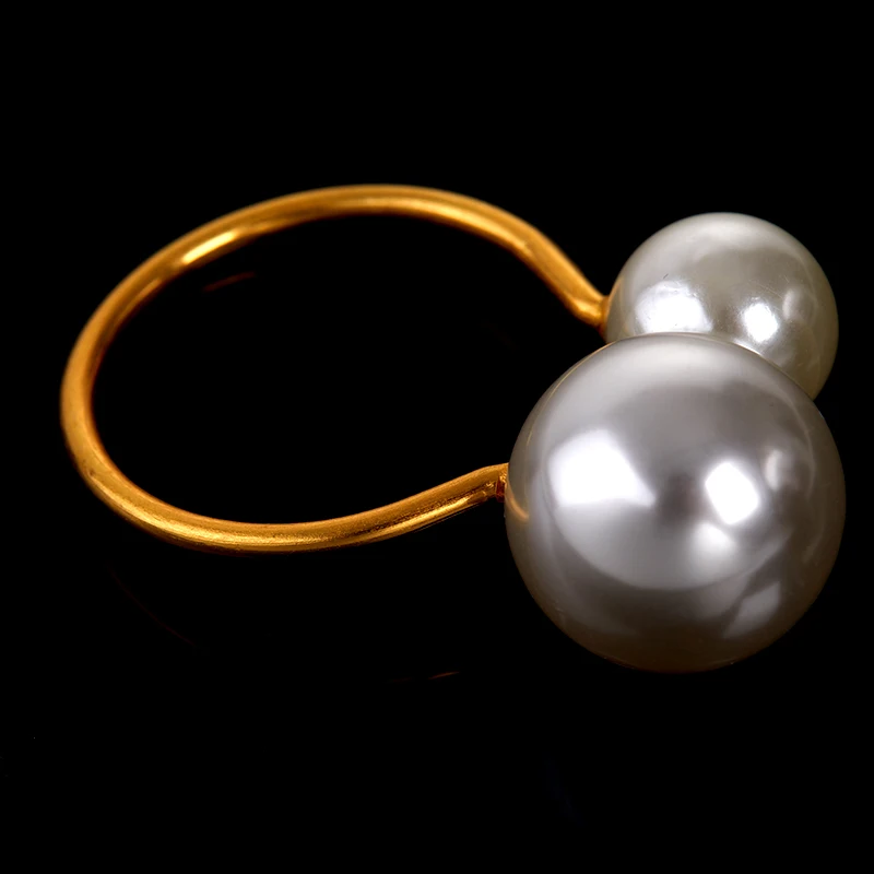 12pcs/lot Pearl Metal Napkin Ring The Toast Button Ring Napkin Western Buckle 
12pcs/lot Pearl Metal Napkin Ring The Toast Button Ring Napkin Western Buckle