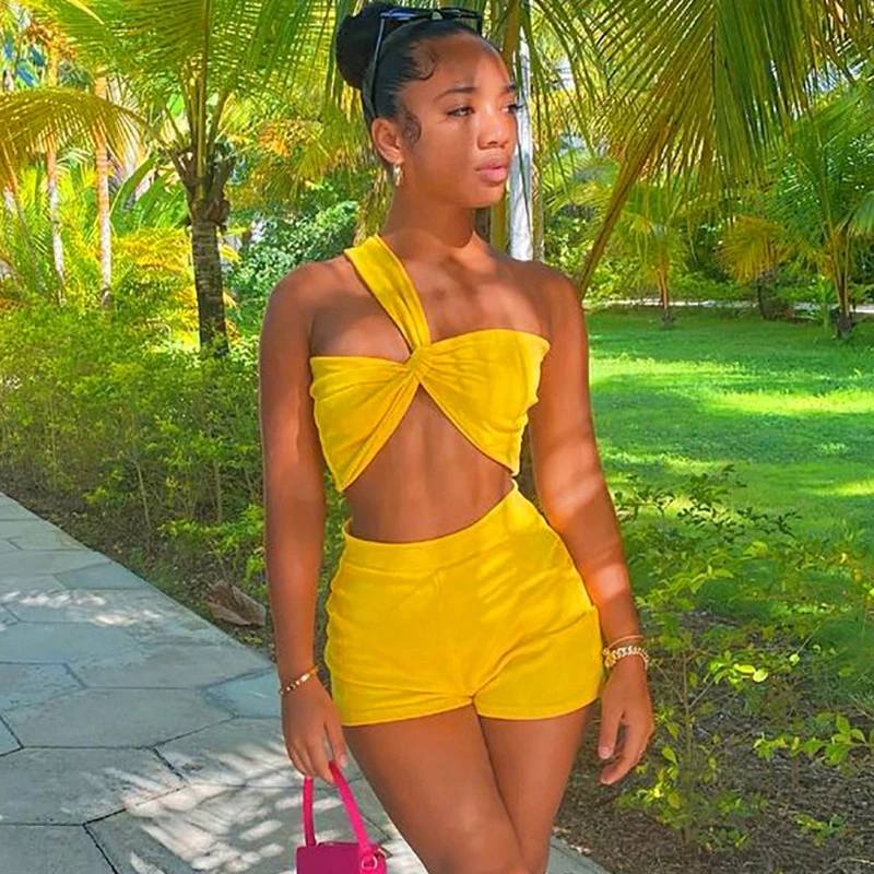 Wrap Chest Crop Top And Shorts 2 Piece Outfits Summer Fashion Skinny Solid Women Matching Set Asymmetrical Casual Shorts Suit 
Wrap Chest Crop Top And Shorts 2 Piece Outfits Summer Fashion Skinny Solid Women Matching Set Asymmetrical Casual Shorts Suit