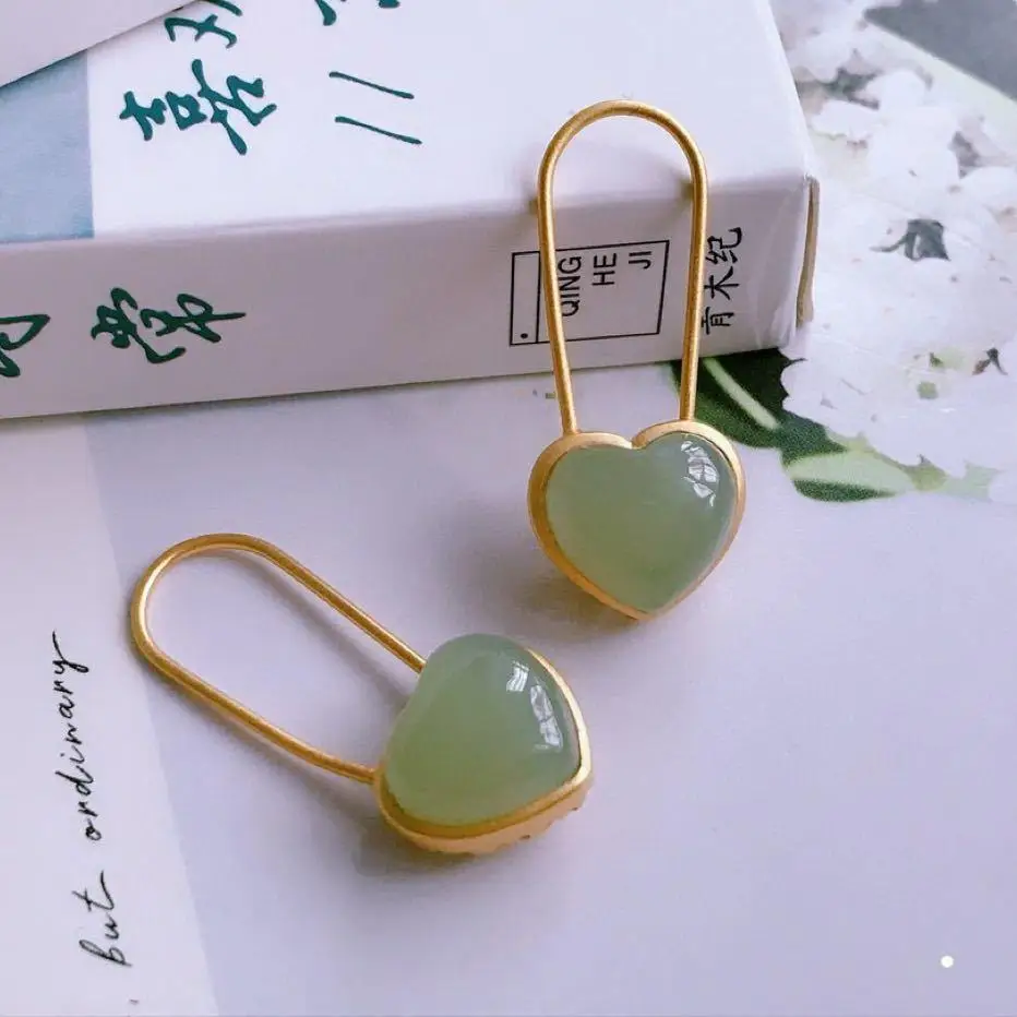 Natural Hetian Gray Jade Heart-Shaped Eardrops S925 Sterling Silver Exquisite Love Personalized Earrings Women's Fashion Jade Ea 
Natural Hetian Gray Jade Heart-Shaped Eardrops S925 Sterling Silver Exquisite Love Personalized Earrings Women's Fashion Jade Ea