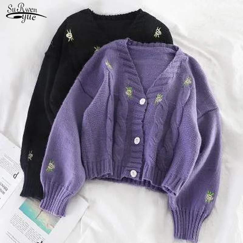 Spring Autumn Fashion Loose Knitted Cute Sweater Women V-Neck Lantern Sleeve Embroidery Floral Harajuku Female Cardigan 16924
Spring Autumn Fashion Loose Knitted Cute Sweater Women V-Neck Lantern Sleeve Embroidery Floral Harajuku Female Cardigan 16924