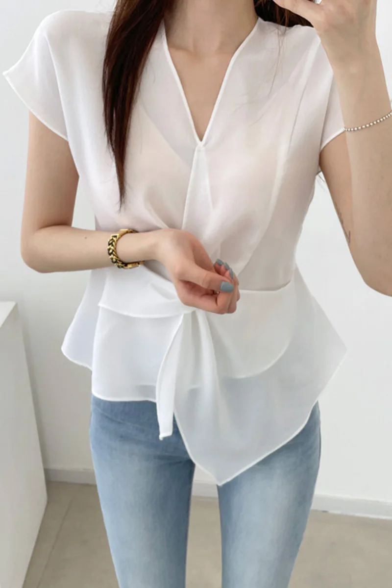 2021 Summer Elegant Irregular V Neck Blouses Women's Short Sleeved Casual Slim Shirt Female Short Sleeve Solid Color Top
2021 Summer Elegant Irregular V Neck Blouses Women's Short Sleeved Casual Slim Shirt Female Short Sleeve Solid Color Top