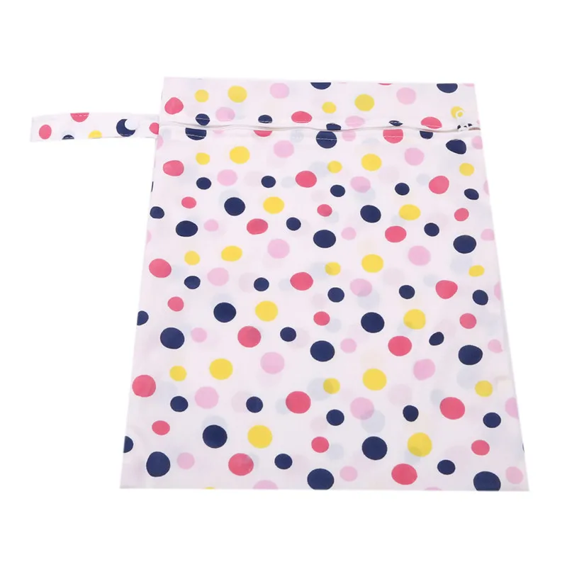1PC Baby Nappy Reusable Washable Wet Dry Cloth Zipper Waterproof Diaper Bag For Kids Nappy Storage Bag
1PC Baby Nappy Reusable Washable Wet Dry Cloth Zipper Waterproof Diaper Bag For Kids Nappy Storage Bag