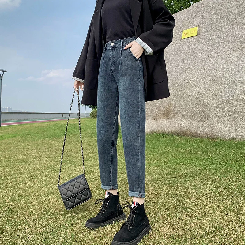 Fashion Women's Mom jeans For Girls Cargo Denim Oversize Baggy Jeans Trousers
Fashion Women's Mom jeans For Girls Cargo Denim Oversize Baggy Jeans Trousers