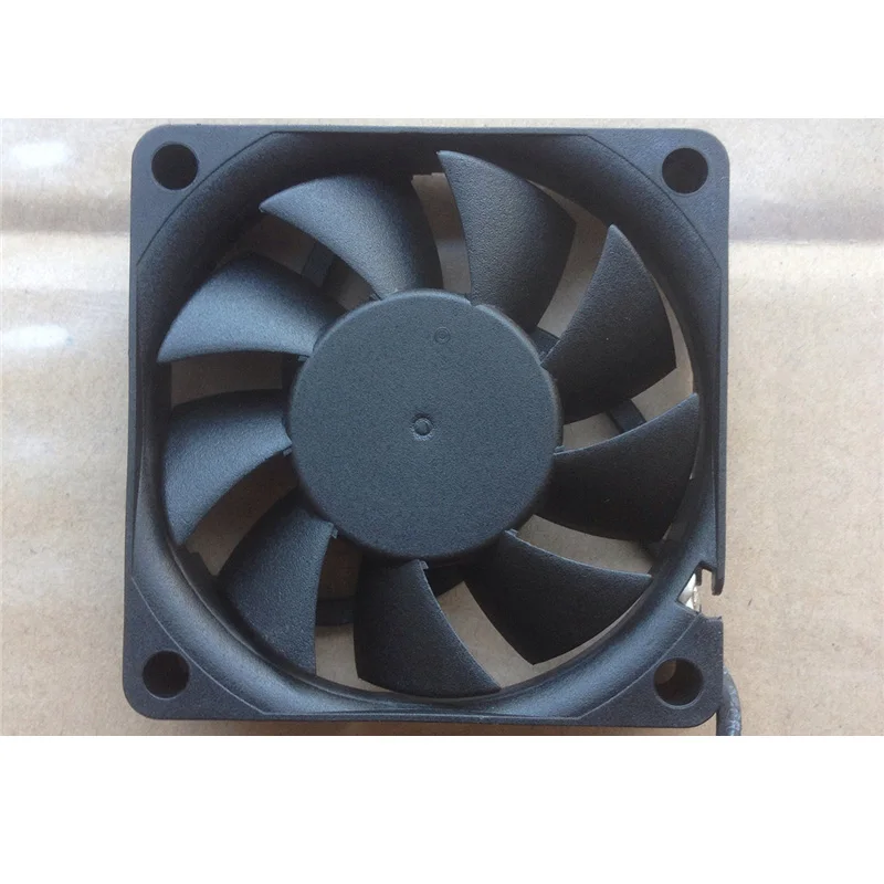 Оригинальный трехпроводной вентилятор для проектора ADDA AD0612HX-H93 DC12V 0.28A (XN) 4900 об/мин 14.82CFM воздуходувка
Оригинальный трехпроводной вентилятор для проектора ADDA AD0612HX-H93 DC12V 0.28A (XN) 4900 об/мин 14.82CFM воздуходувка