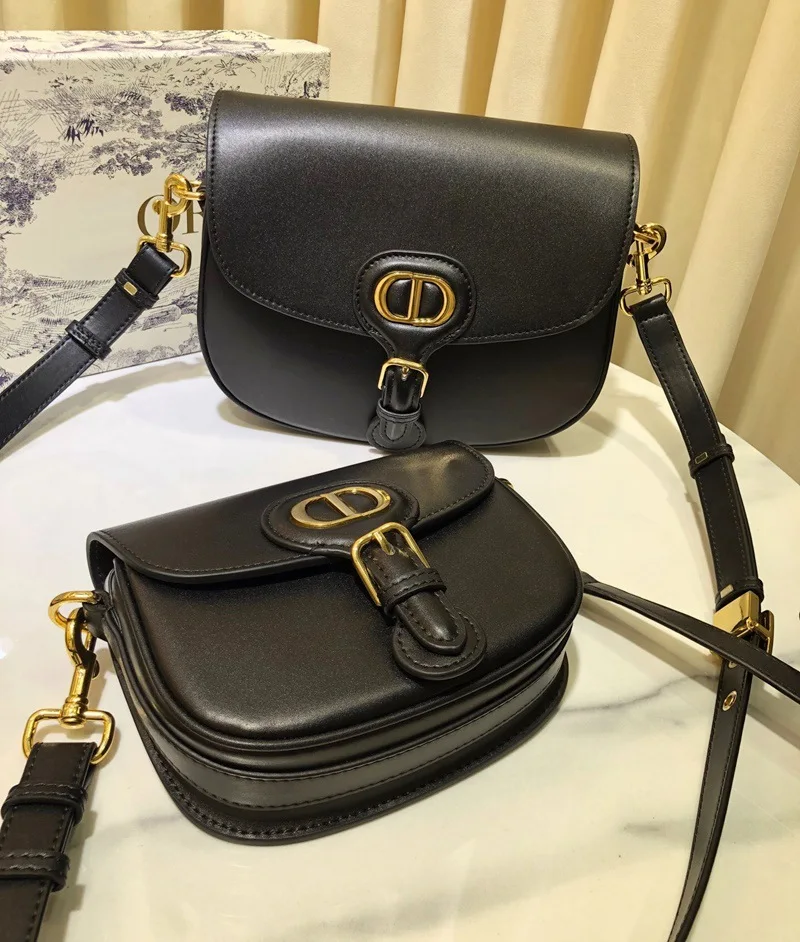 2021 new retro cowhide high quality designer saddle bag fashion casual one shoulder messenger female bag brand bag
2021 new retro cowhide high quality designer saddle bag fashion casual one shoulder messenger female bag brand bag