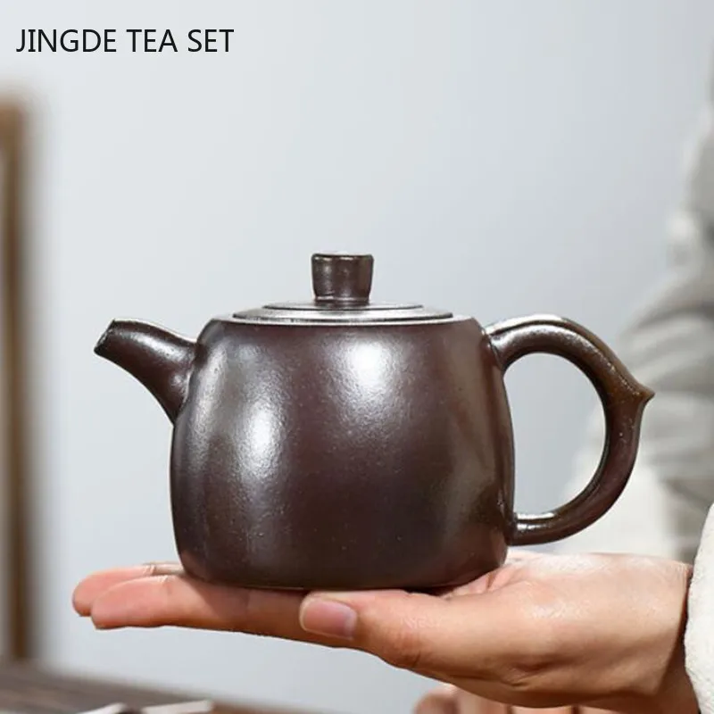 Yixing Traditional Kiln Change Tea Pots Purple Clay Teapot Beauty Kettle Raw Ore Handmade Teaware Chinese Tea Ceremony 290ml
Yixing Traditional Kiln Change Tea Pots Purple Clay Teapot Beauty Kettle Raw Ore Handmade Teaware Chinese Tea Ceremony 290ml