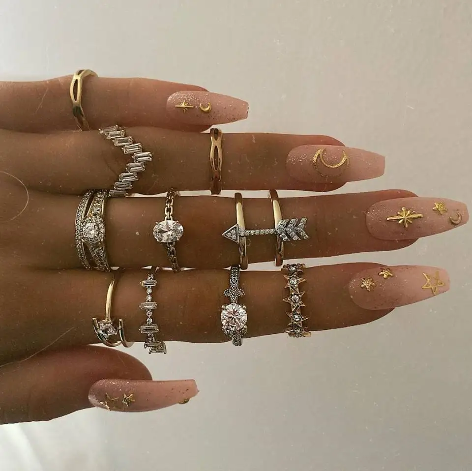 Pack of 10 Creative Knuckle Rings with Metal Embossed Leaf /Flower/Arrow/Geometric Crystal Gems design in Burnished
Pack of 10 Creative Knuckle Rings with Metal Embossed Leaf /Flower/Arrow/Geometric Crystal Gems design in Burnished