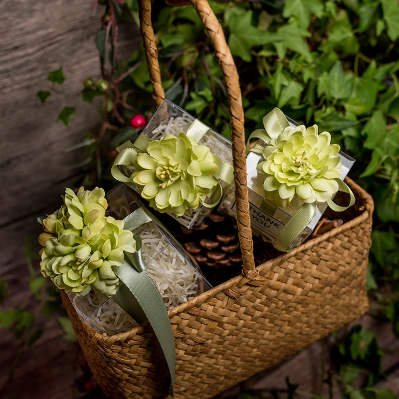 Free Shipping Wedding favors 50pcs plastic transparent green purple flower candy box for return chocolate boxes a gift for guest
Free Shipping Wedding favors 50pcs plastic transparent green purple flower candy box for return chocolate boxes a gift for guest