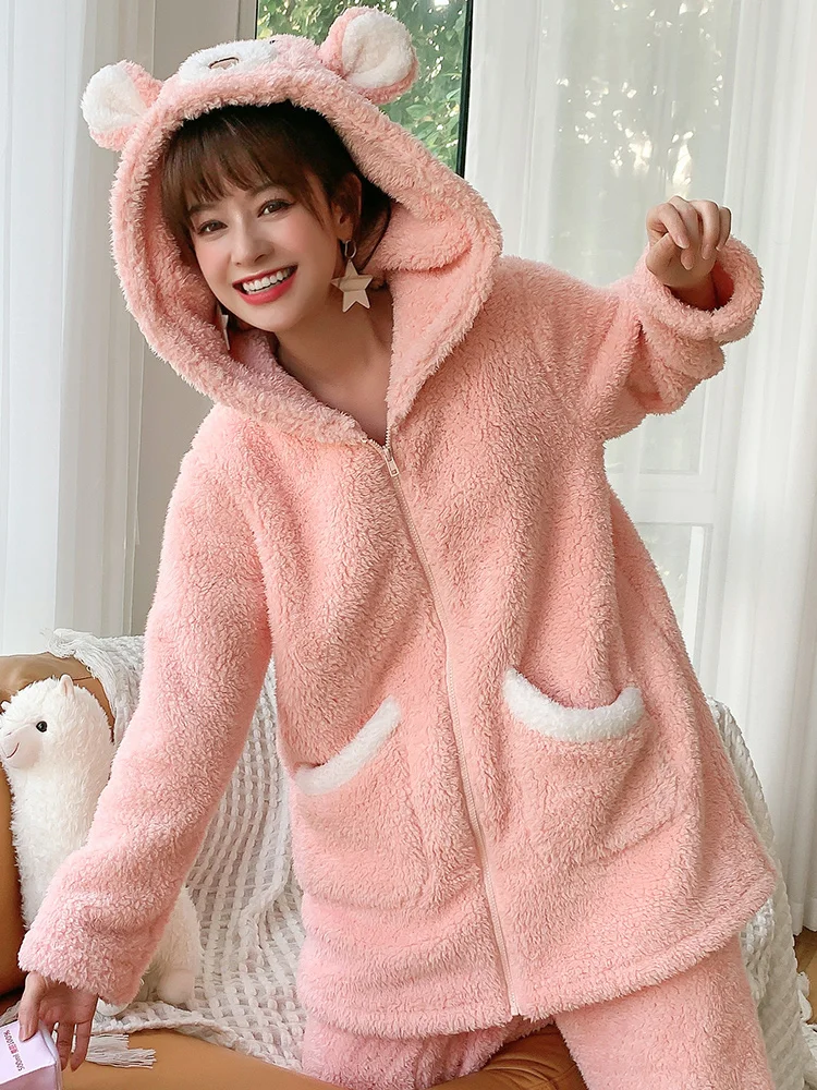 Pajamas Women's Winter Coral Fleece Thick Fleece-Lined Warm Design Cute Outer Wear Hooded Flannel Autumn and Winter Leisure Tops
Pajamas Women's Winter Coral Fleece Thick Fleece-Lined Warm Design Cute Outer Wear Hooded Flannel Autumn and Winter Leisure Tops