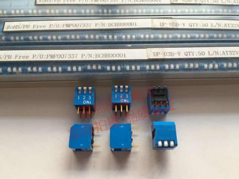 Оригинальный новый 100% поворотный переключатель 3-bit стороне динамическая стопы шаг 2,54 мм синий DP-03B-V
Оригинальный новый 100% поворотный переключатель 3-bit стороне динамическая стопы шаг 2,54 мм синий DP-03B-V