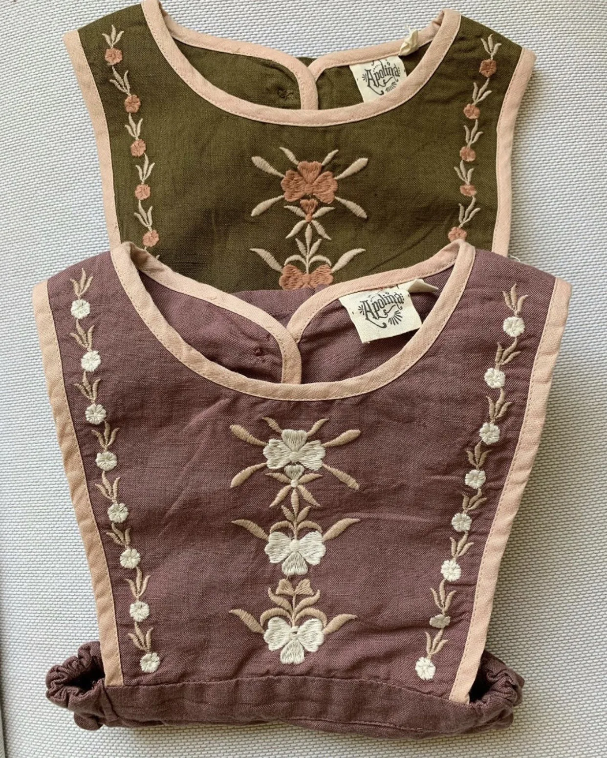 Girls Vintage Embroidery Overalls Summer Girl Hand Embroidered Flower Pant Cotton Linen Trousers Children Boutique Clothes
Girls Vintage Embroidery Overalls Summer Girl Hand Embroidered Flower Pant Cotton Linen Trousers Children Boutique Clothes