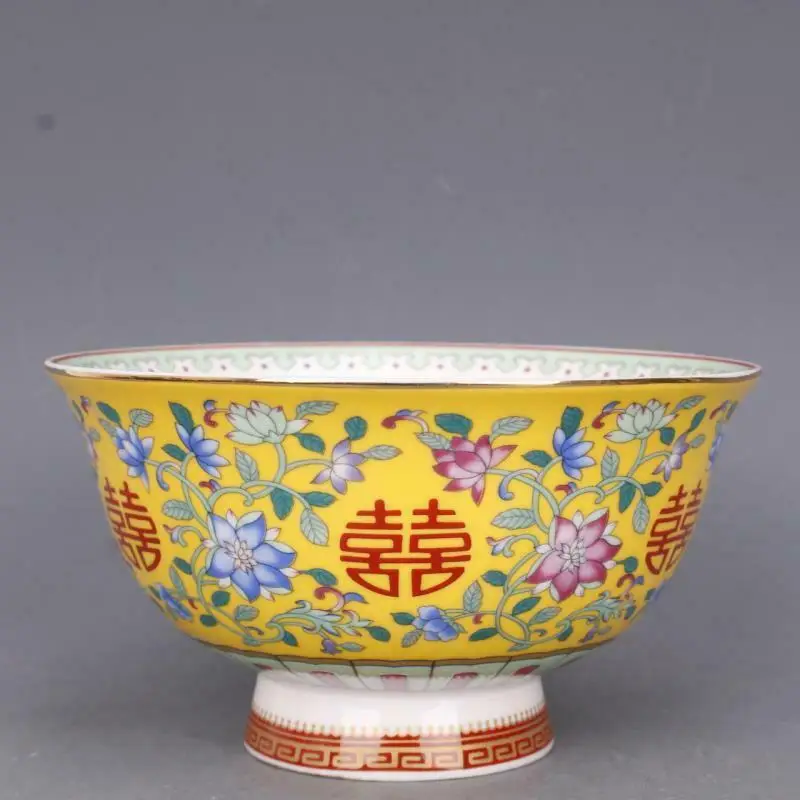 Китайская миска с желтой глазурью Qing Qianlong Family, розовая, фарфоровая, ручная роспись, 5 дюймов
Китайская миска с желтой глазурью Qing Qianlong Family, розовая, фарфоровая, ручная роспись, 5 дюймов