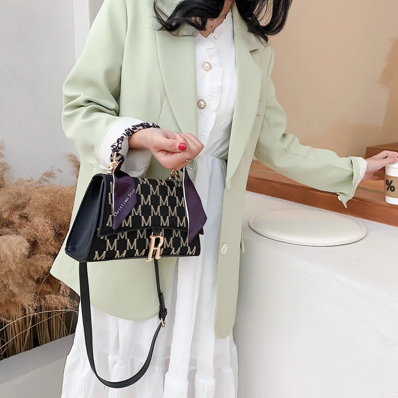 Luxury Fashion Shoulder Bag 2021 New Women Underarm Bag Retro Handbag Tote Bag Casual Square Messenger Bag Purse Crossbody Bag
Luxury Fashion Shoulder Bag 2021 New Women Underarm Bag Retro Handbag Tote Bag Casual Square Messenger Bag Purse Crossbody Bag