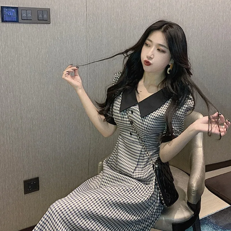 KUSAHIKI Plaid Dresses Women Vintage Puff Sleeve Peter Pan Collar Women Dress 2021 Spring Summer High Waist Vestidos 6F266
KUSAHIKI Plaid Dresses Women Vintage Puff Sleeve Peter Pan Collar Women Dress 2021 Spring Summer High Waist Vestidos 6F266