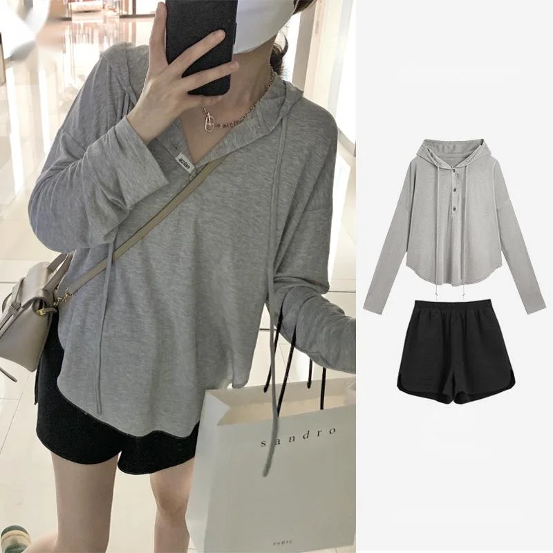 Hooded T-shirt Long Sleeve Thin Coat Casual Suit Women's Summer Split Shorts Two-piece Off-duty Private Clothes Small Autumn
Hooded T-shirt Long Sleeve Thin Coat Casual Suit Women's Summer Split Shorts Two-piece Off-duty Private Clothes Small Autumn